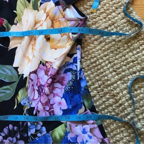 MARK Bouwer floral print dress. Plus size. - Picture 7 of 11